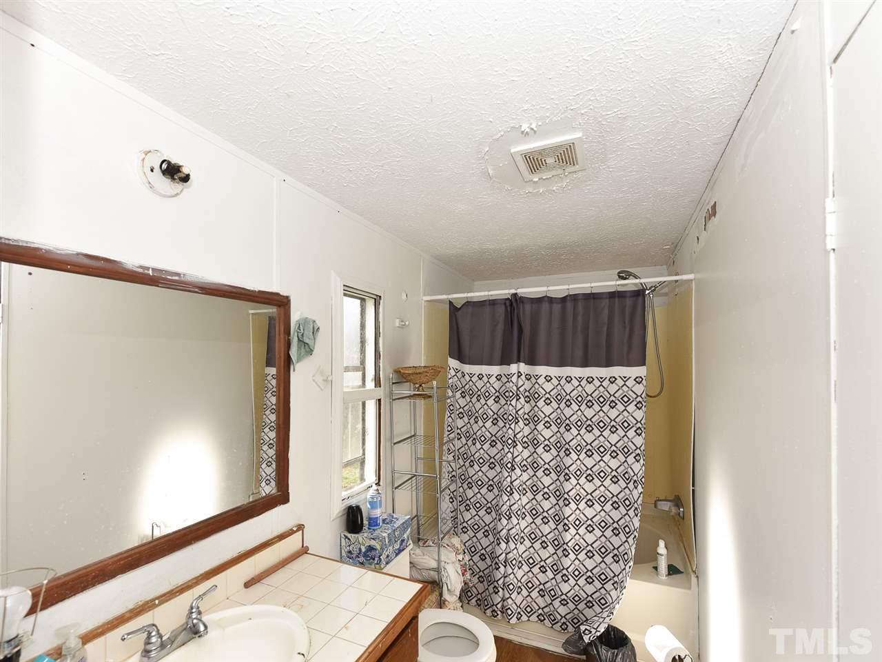 615 Barbour Road Smithfield, NC 27577 - Photo 11 of 16 Gallery Image 11