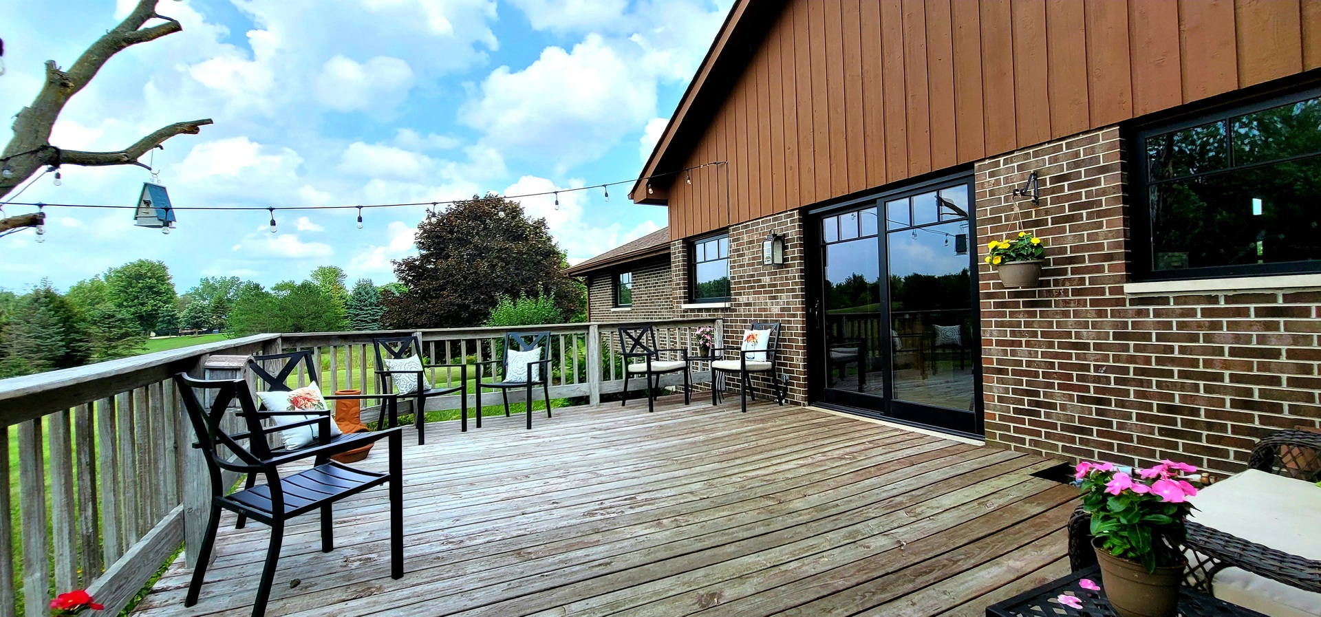6514 Hamilton Road Huntley, IL 60142 - Photo 28 of 40 a balcony with wooden floor
