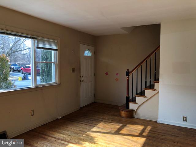 157 Franklyn Road Ewing, NJ 08628 - Photo 2 of 17