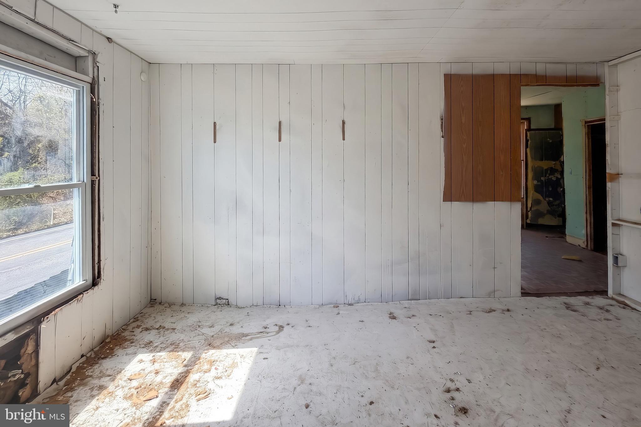 584 Aspers-Bendersville Road Aspers, PA 17304 - Photo 20 of 27 a view of a room with window