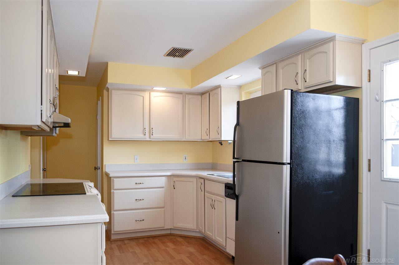 332 Neff Road Grosse Pointe, MI 48230 - Photo 11 of 38