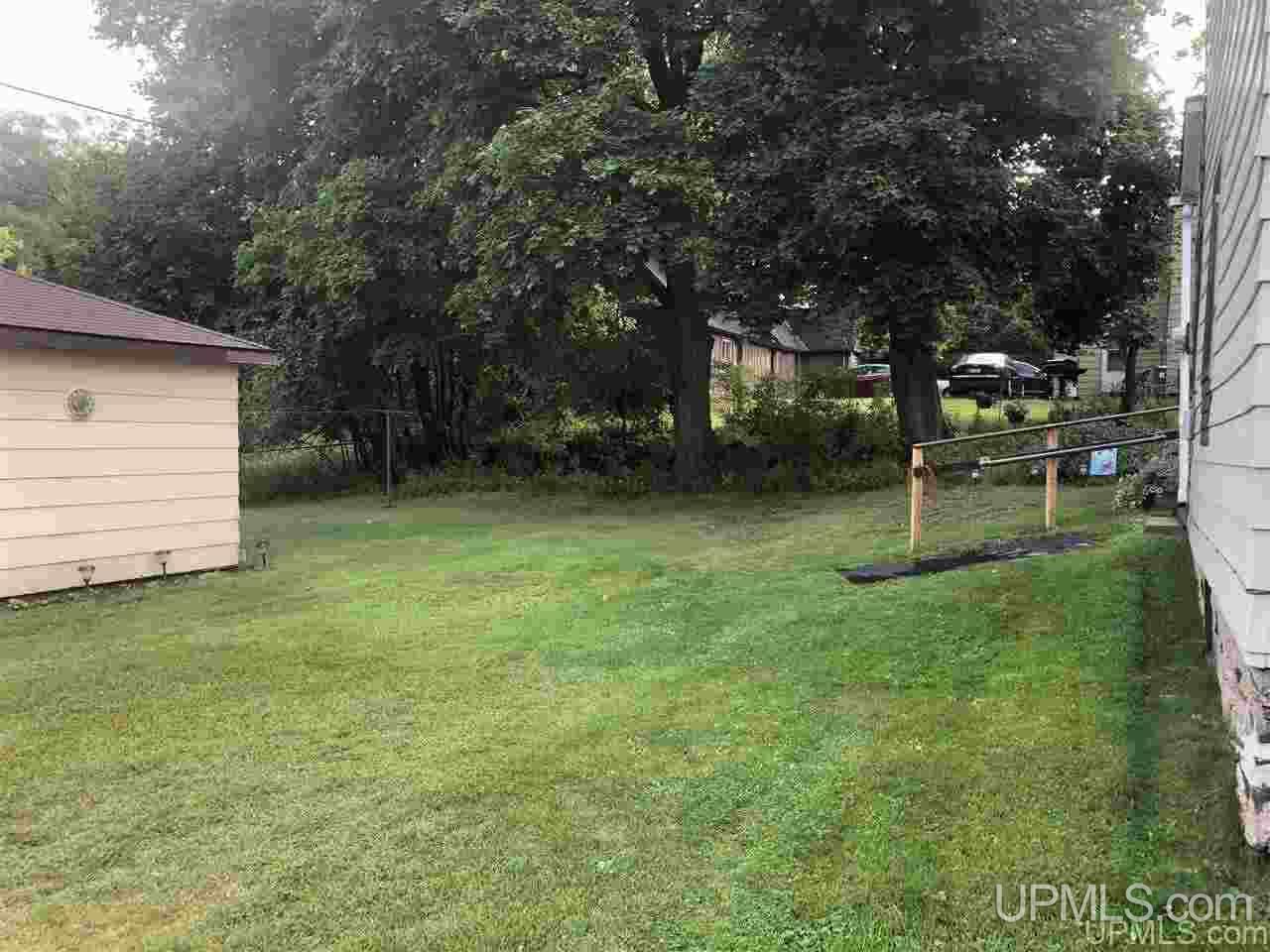 503 East Ridge Street Ishpeming, MI 49849 - Photo 6 of 29