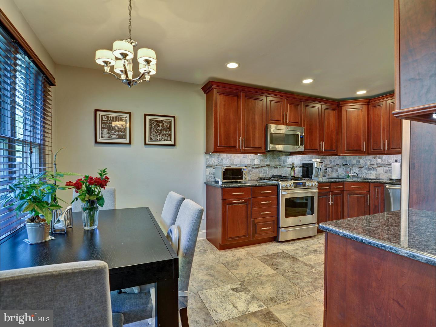 35 Benjamin Rush Lane Princeton, NJ 08540 - Photo 3 of 21