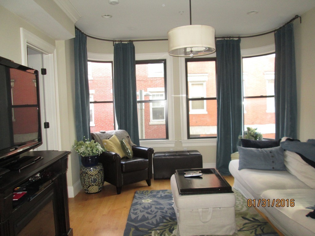 18 Cooper Street, Unit 2 Boston, MA 02113 - Photo 8 of 20 Gallery Image 8