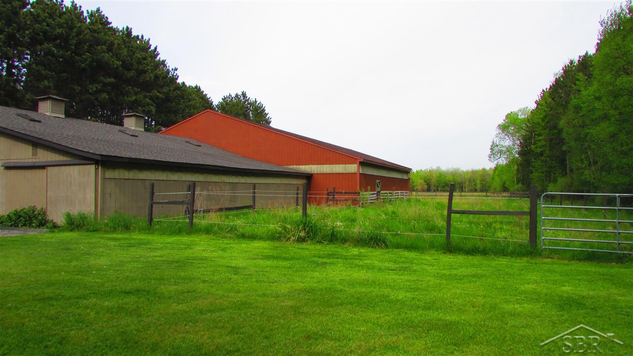 4510 Steel Hemlock, MI 48626 - Photo 72 of 84 31292255-72.JPG
