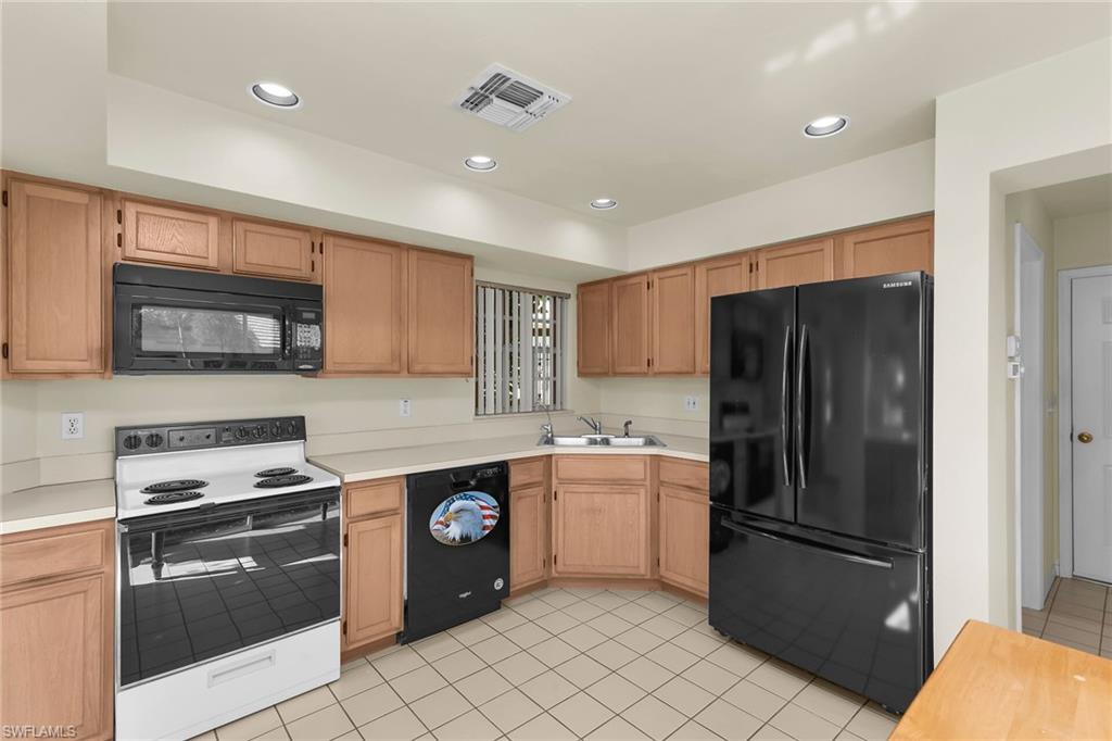 148 Eveningstar Cay Naples, FL 34114 - Photo 8 of 49