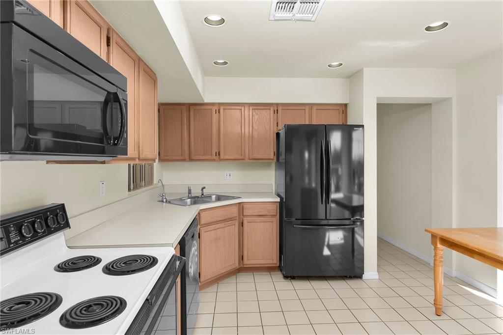 148 Eveningstar Cay Naples, FL 34114 - Photo 9 of 49