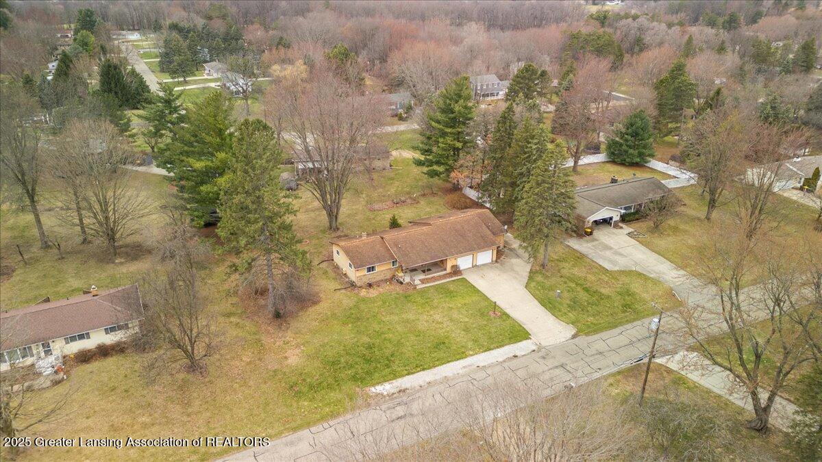 12916 Rambler Road Dewitt, MI 48820 - Photo 35 of 39 14-Media Jett - 04