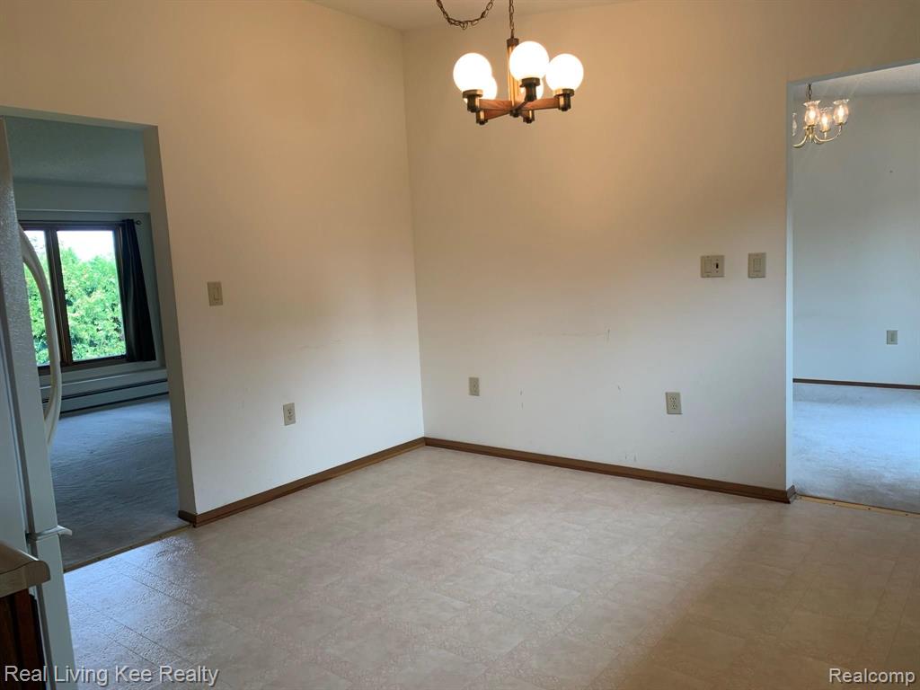 2272 London Bridge Drive, Unit 51 Rochester, MI 48307 - Photo 16 of 31