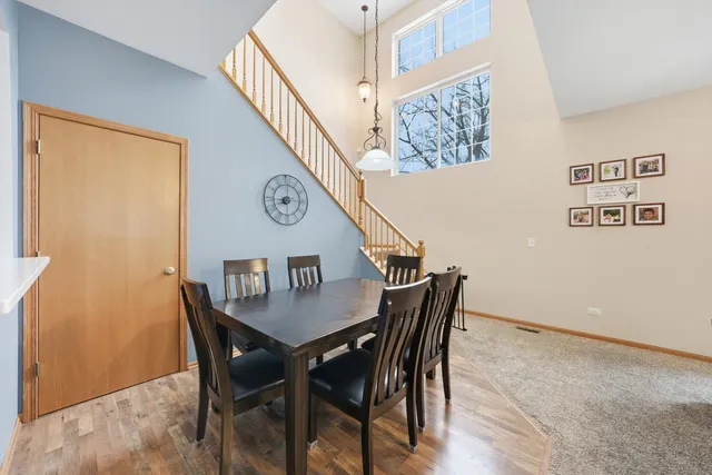 $289,900 | 1110 Colonial Drive, Joliet, IL 60432