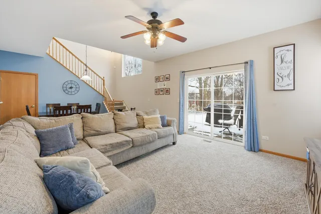 $289,900 | 1110 Colonial Drive, Joliet, IL 60432