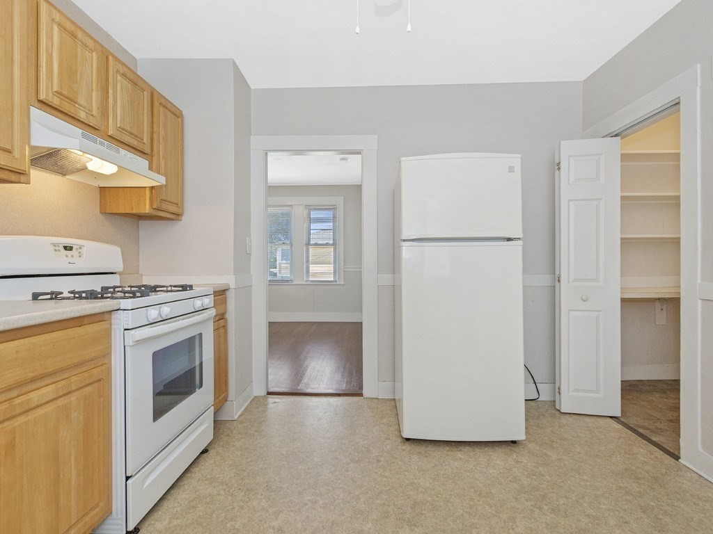 549 Main Street, Unit 2 Watertown, MA 02472 - Photo 12 of 25