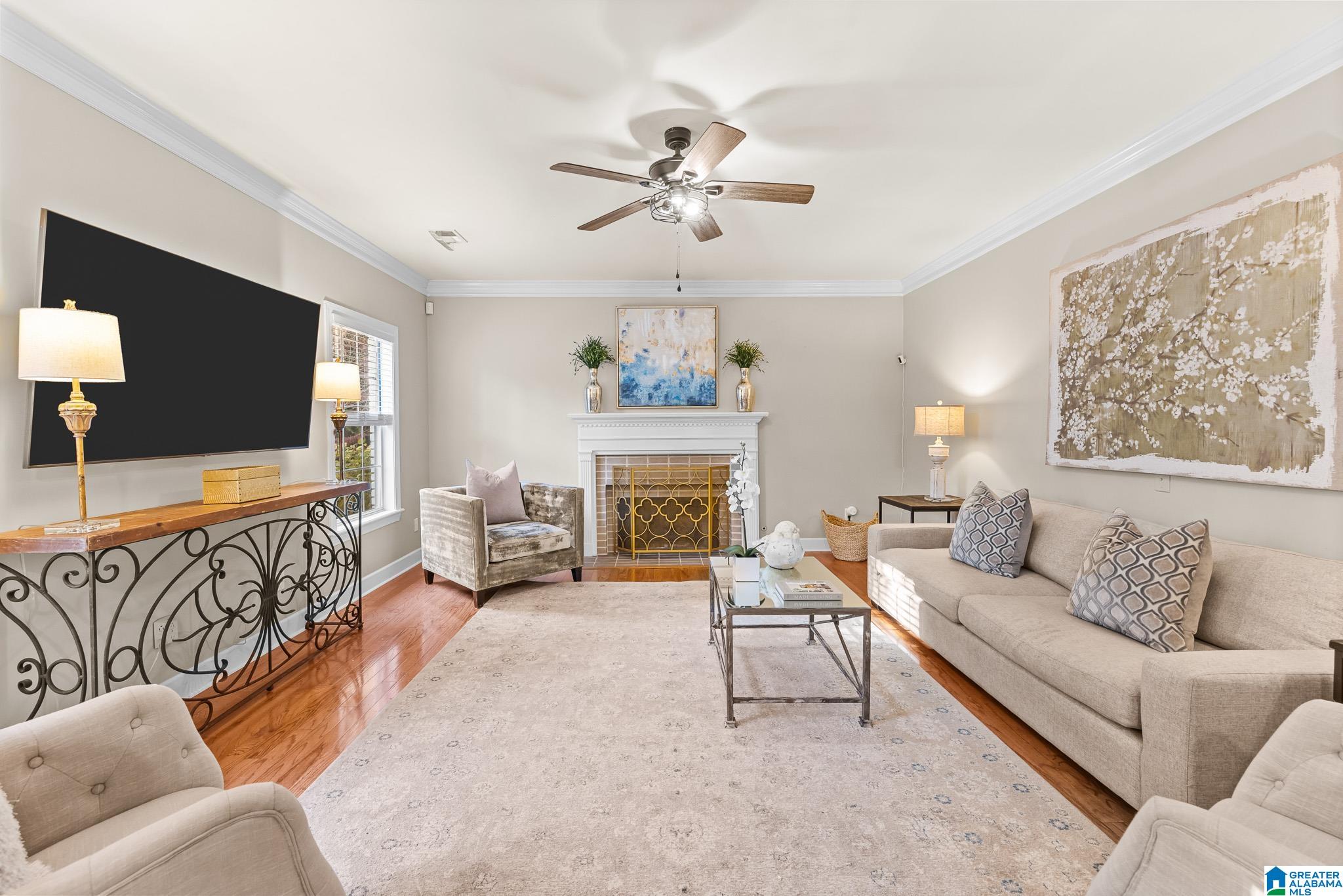 3521 Rhodes Drive Birmingham, AL 35209 - Photo 4 of 38