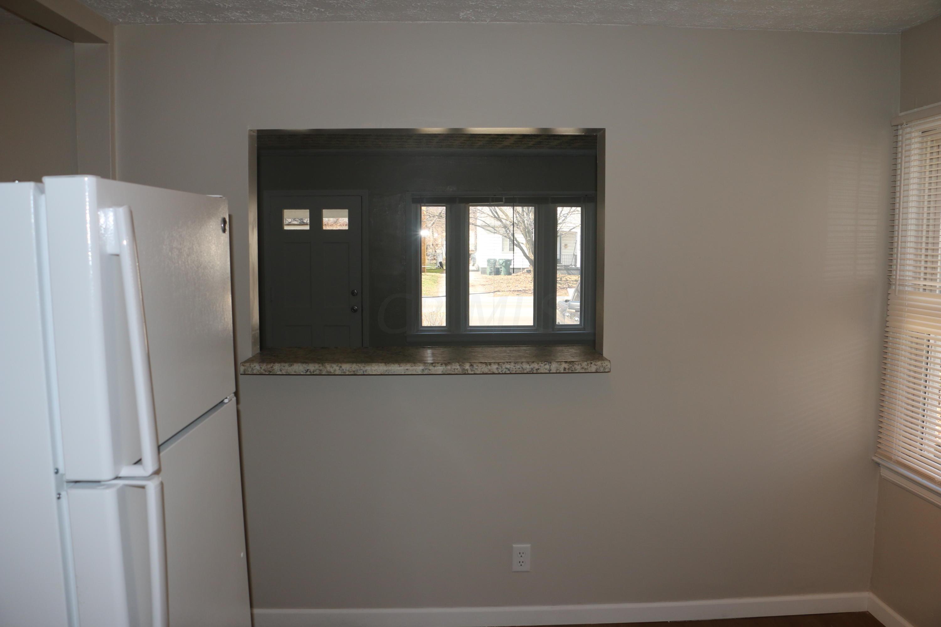 138 North James Road Columbus, OH 43213 - Photo 6 of 21