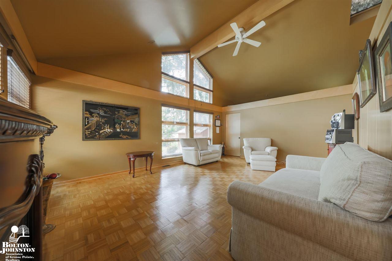 1067 Devonshire Road Grosse Pointe Park, MI 48230 - Photo 28 of 58