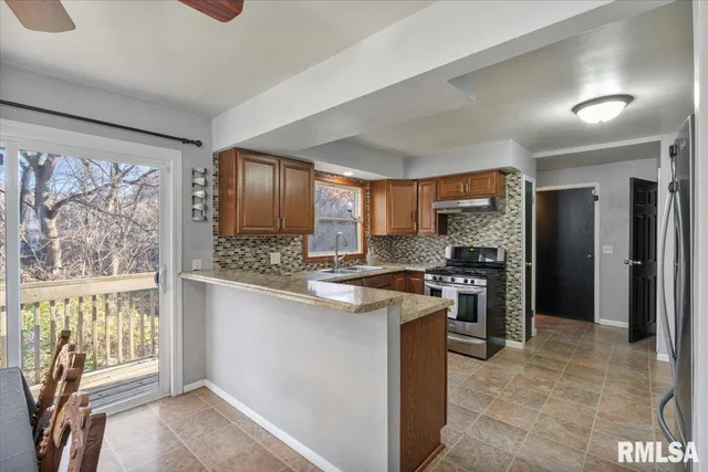 $180,000 | 337 5th St Court, Silvis, IL 61282