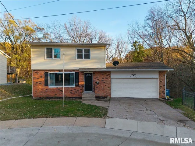 $180,000 | 337 5th St Court, Silvis, IL 61282