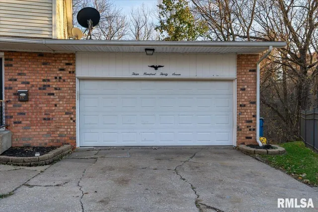 $180,000 | 337 5th St Court, Silvis, IL 61282