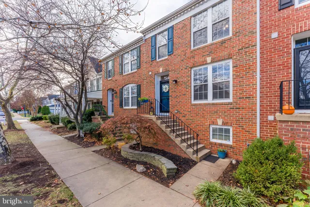 $635,000 | 20419 Charter Oak Drive, Ashburn, VA 20147