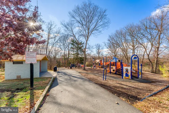 $635,000 | 20419 Charter Oak Drive, Ashburn, VA 20147