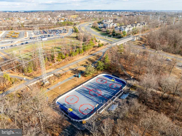 $635,000 | 20419 Charter Oak Drive, Ashburn, VA 20147