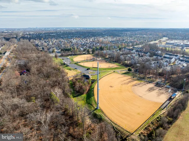 $635,000 | 20419 Charter Oak Drive, Ashburn, VA 20147