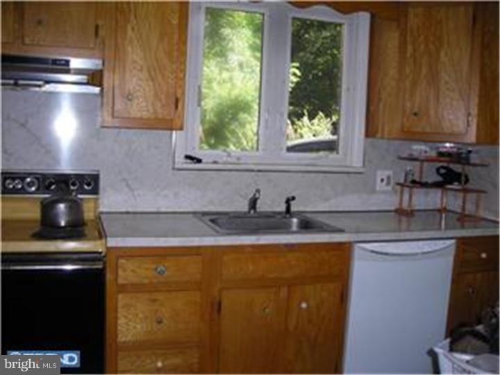 1149 Providence Road Springfield, PA 19064 - Photo 7 of 11 Kitchen