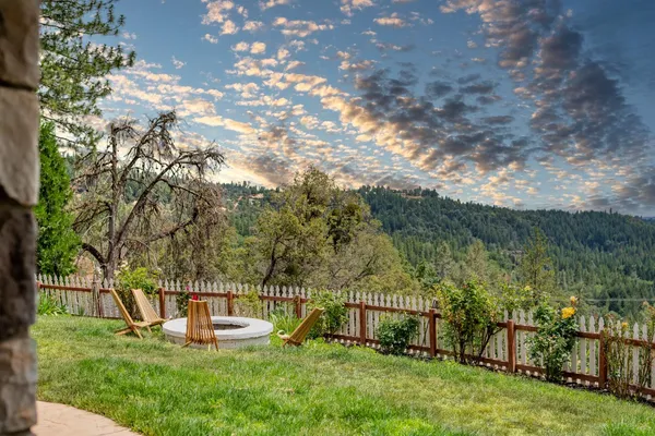 $689,000 | 3554 Braden Road, Camino, CA 95709