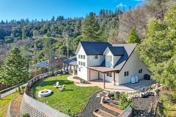 $689,000 | 3554 Braden Road, Camino, CA 95709
