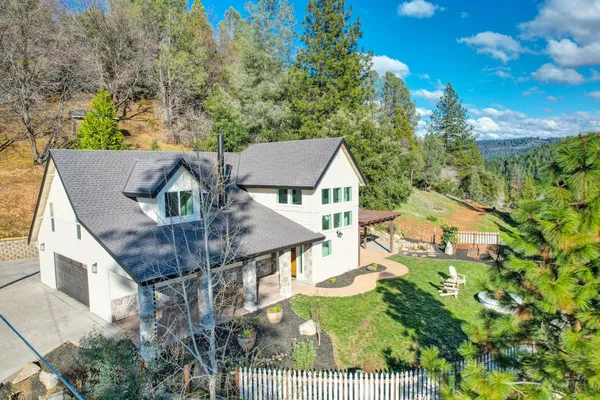 $689,000 | 3554 Braden Road, Camino, CA 95709