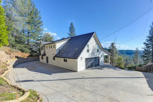 $689,000 | 3554 Braden Road, Camino, CA 95709