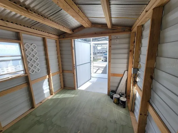 a view of a storage & utility room