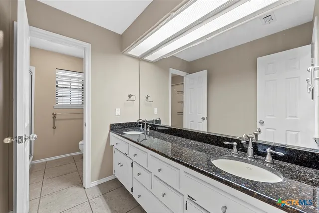 $565,000 | 8216 Teakwood Drive, Woodway, TX 76712