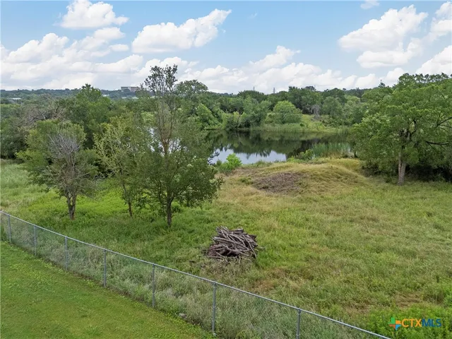 $565,000 | 8216 Teakwood Drive, Woodway, TX 76712