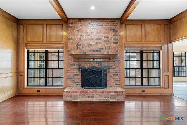 $565,000 | 8216 Teakwood Drive, Woodway, TX 76712