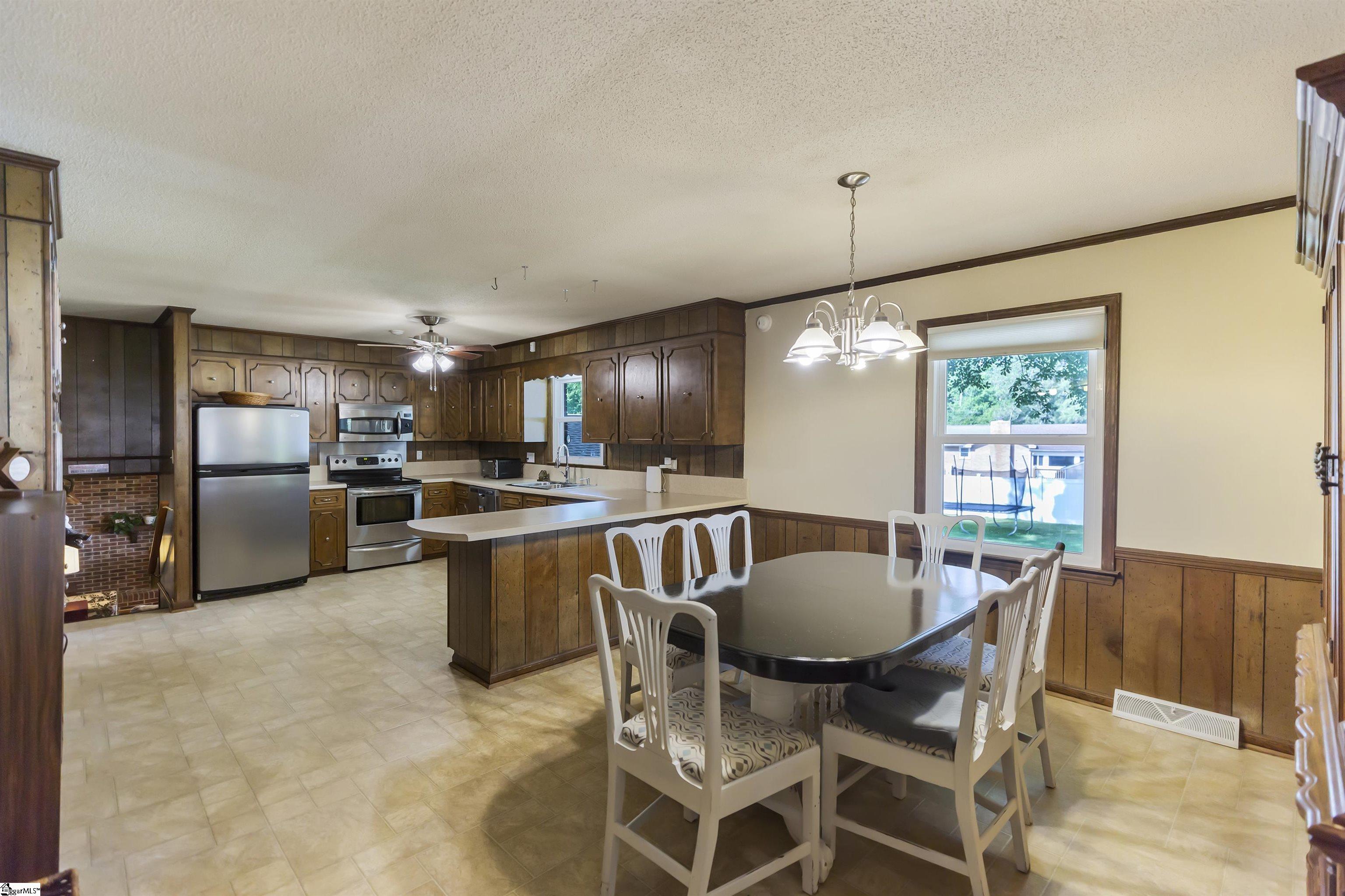 414 Pine Bark Road Anderson, SC 29625 - Photo 7 of 29