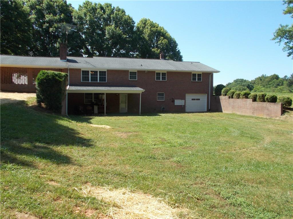 461 Chigger Ridge Road Hickory, NC 28601 - Photo 5 of 36 Gallery Image 5