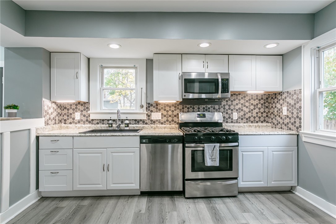 746 Woodbine Avenue Rochester, NY 14619 - Photo 2 of 21