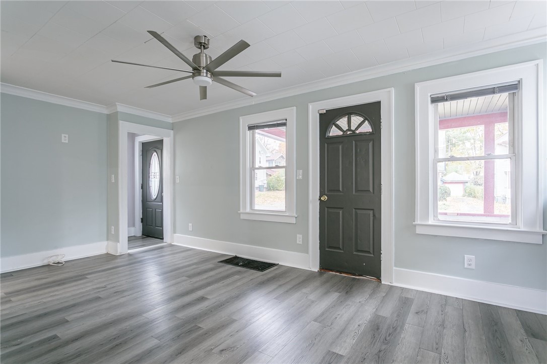 746 Woodbine Avenue Rochester, NY 14619 - Photo 10 of 21