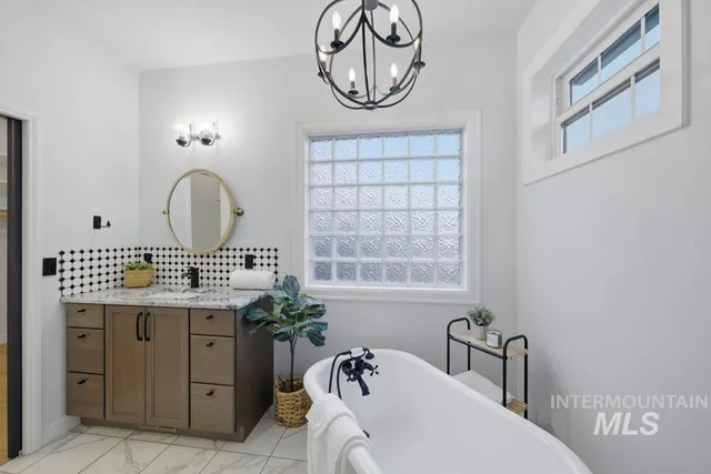 $724,900 | 763 Indian Hills Drive, Moscow, ID 83843