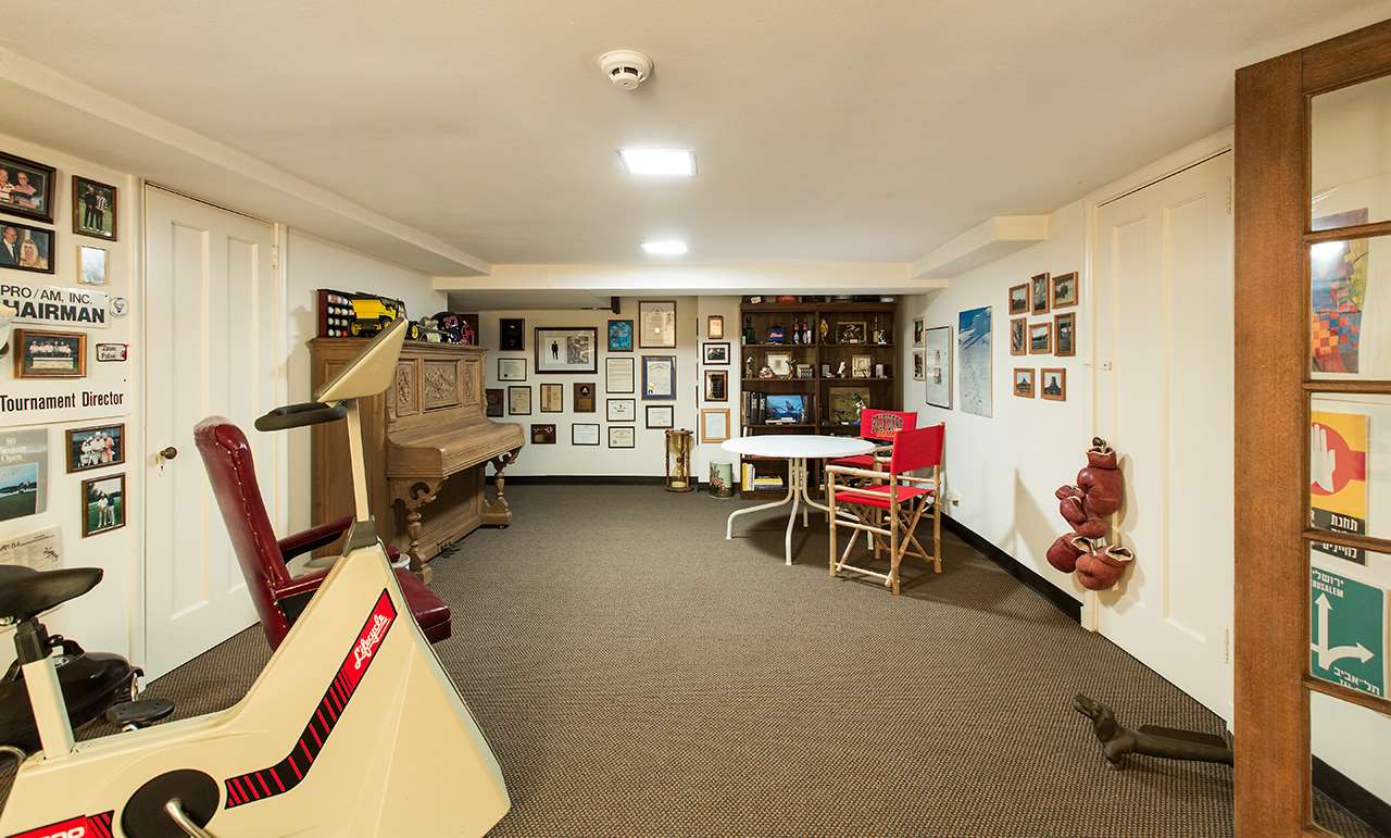 2435 Clinton Road Rockford, IL 61103 - Photo 21 of 25 Gallery Image 21