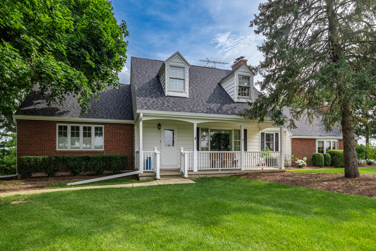 13938 Bethany Road Sycamore, IL 60178 - Photo 3 of 60