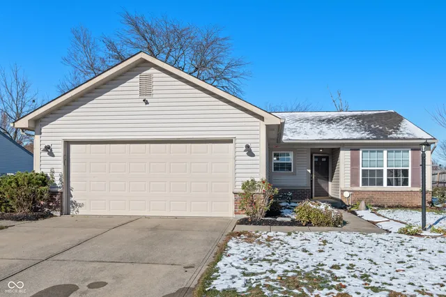 $250,000 | 7281 Woodside Drive, Avon, IN 46123
