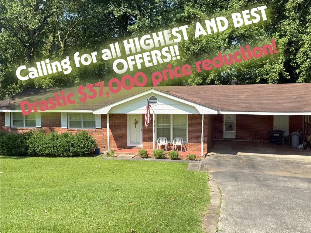 a view of an chairs and tables in the patio