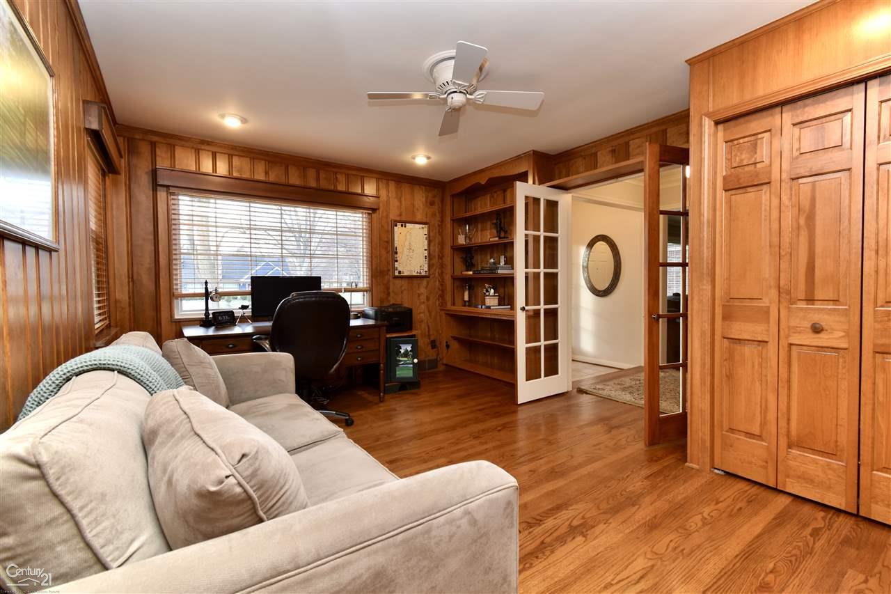131 Lothrop Road Grosse Pointe Farms, MI 48236 - Photo 8 of 21