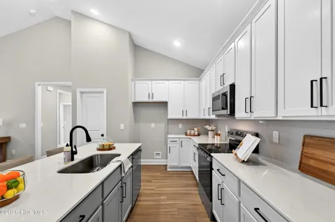 $369,900 | 4528 Fairhaven Drive West, Wilson, NC 27893