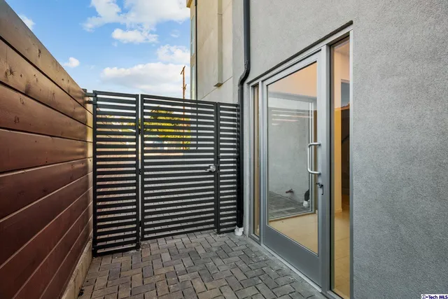 a house view with a outdoor space