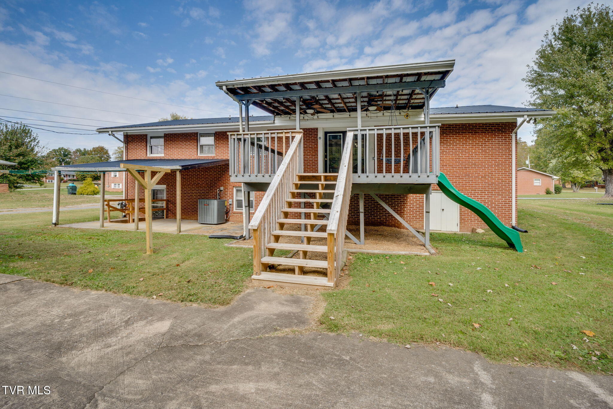 1006 Sylvan Circle Greeneville, TN 37745 - Photo 30 of 34 030