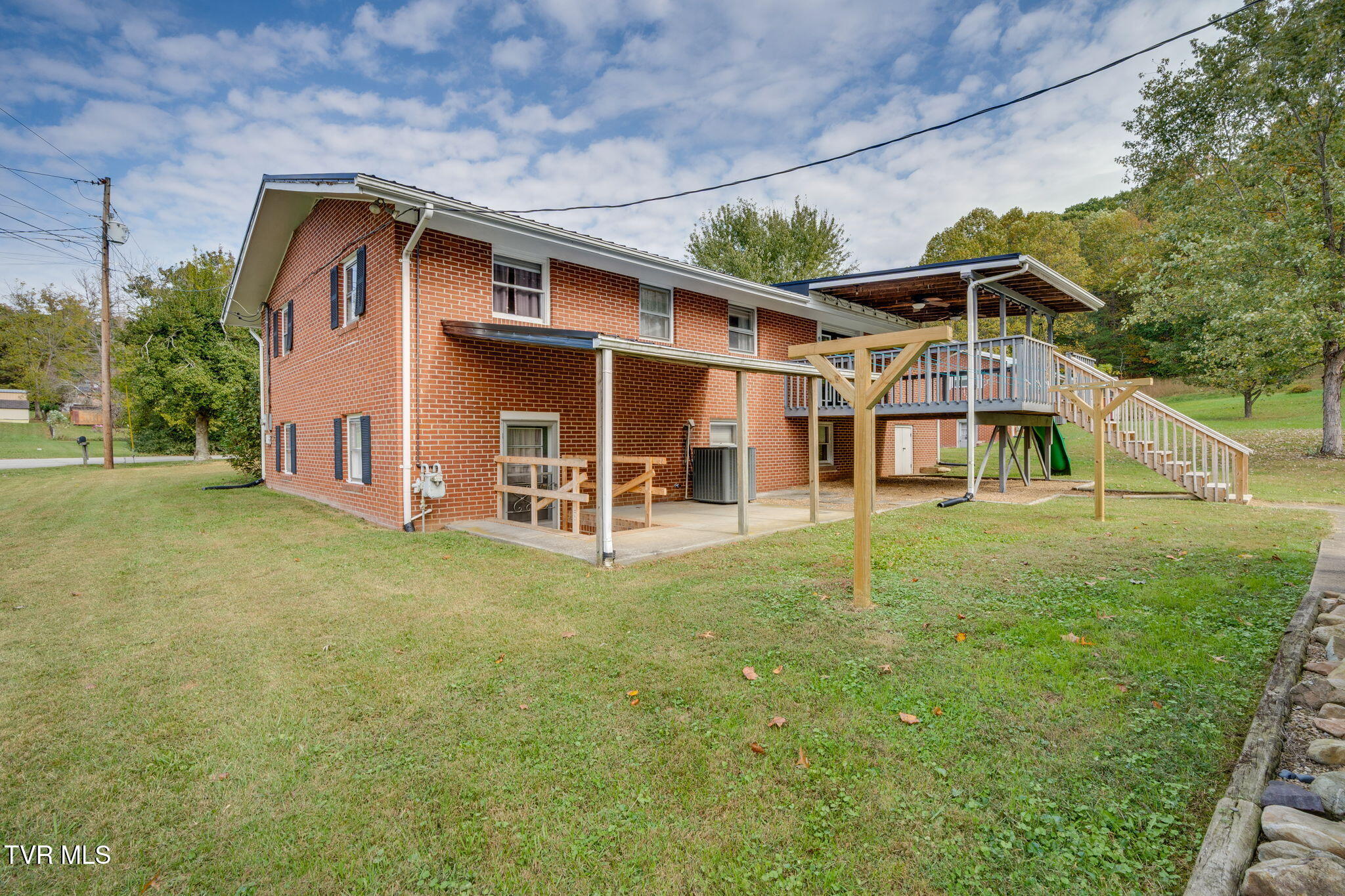 1006 Sylvan Circle Greeneville, TN 37745 - Photo 32 of 34 032