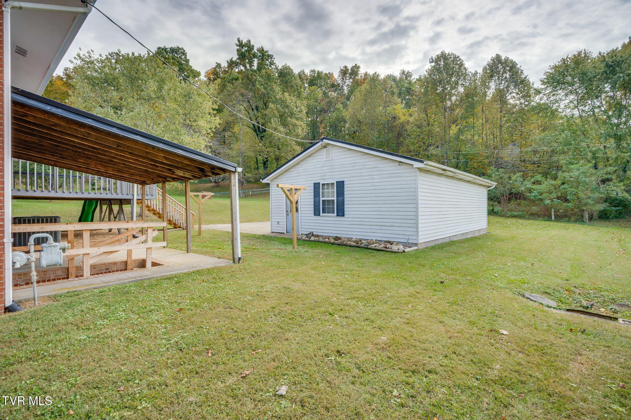 1006 Sylvan Circle Greeneville, TN 37745 - Photo 33 of 34 033